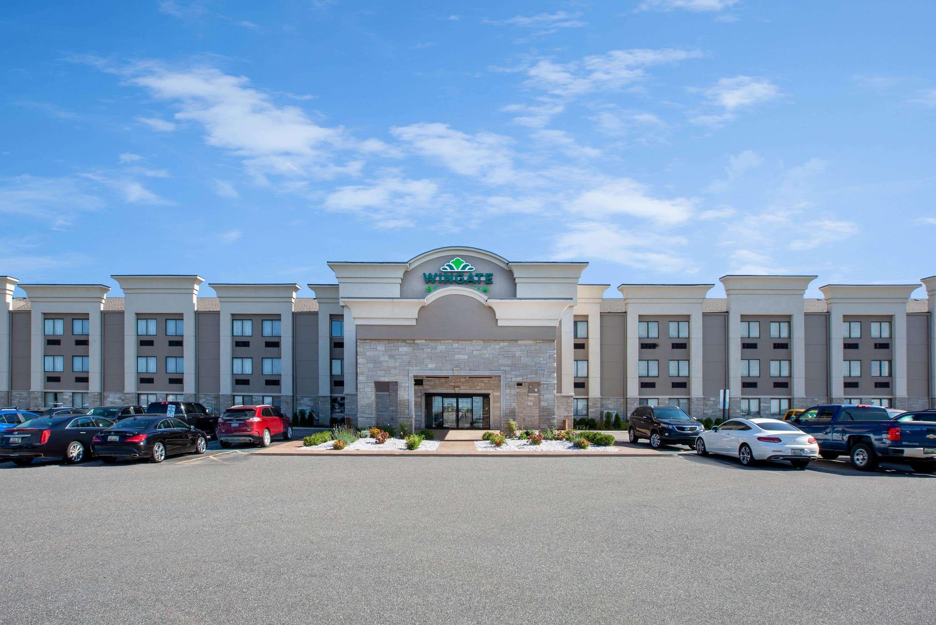Wingate By Wyndham Detroit Metro Airport Hotel Romulus Buitenkant foto